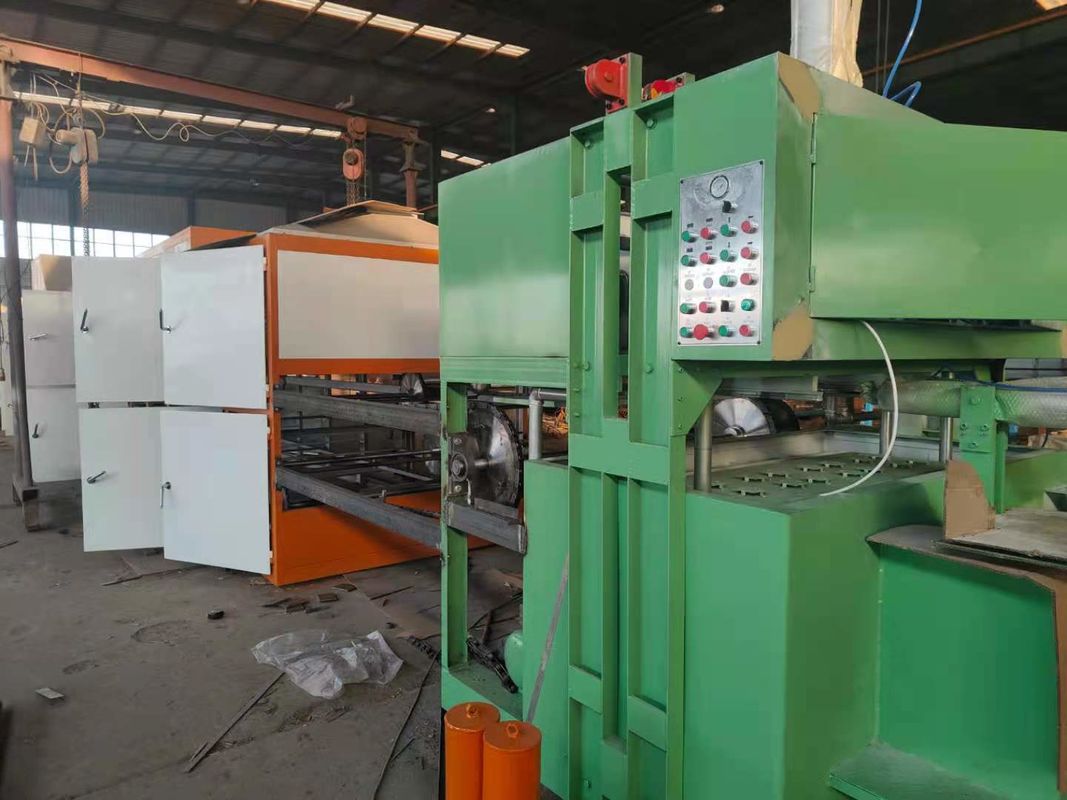 PLC 제어 1300pcs 계란 트레이 생산 라인 계란 트레이 기계 380V 50hz