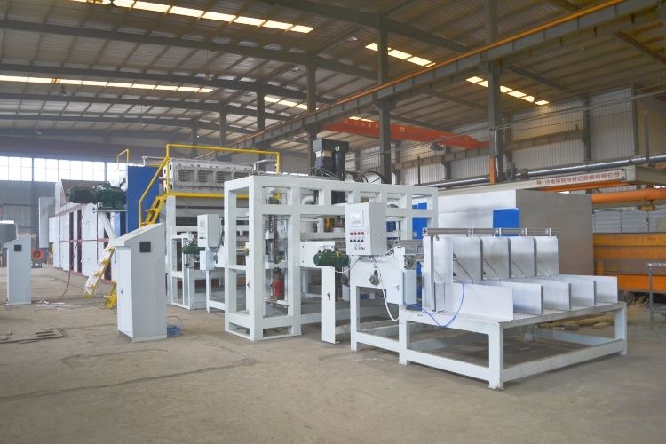 PLC 제어 자동 계란 트레이 만드는 기계 5000-6000pcs / 시간 재활용 종이 펄프 폼 제작 라인